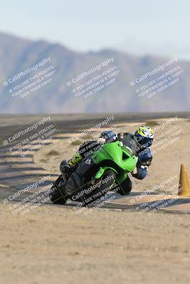 media/Nov-16-2025-Race Pace (Sun) [[8c5fa54630]]/Verified Riders/8-Turn 12 (120pm)/